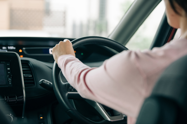 あおられ屋や飛び出し！危険運転への対処と犯罪への心構え